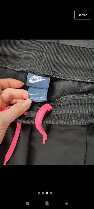 Chándal Nike rosa fluorescente y negro de segunda mano por 27 EUR en  Majadahonda en WALLAPOP