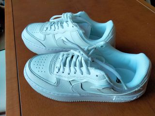 Zapatillas a estrenar Nike AIR AF1. Aliexpress. 39 de segunda mano por 28  EUR en Santander en WALLAPOP
