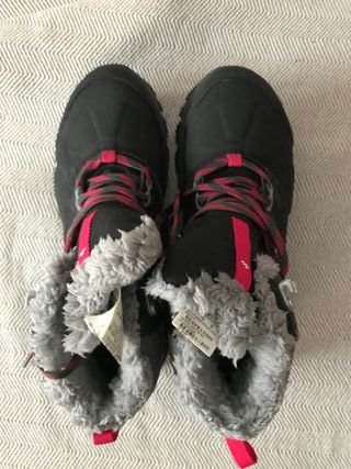 Botas Nieve Apreski Mujer Talla 41 de segunda mano por 50 EUR en Barcelona  en WALLAPOP