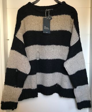 Jersey Oversize Rotos Negro y Beige Rayas de Zara de segunda mano por 30  EUR en Fuenlabrada en WALLAPOP