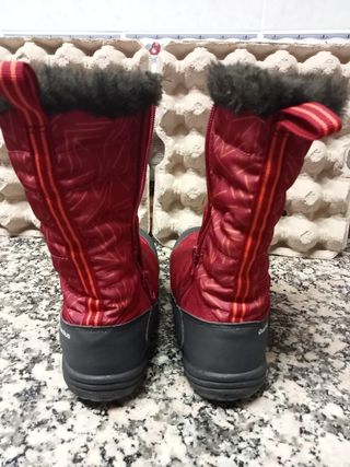 Botas de nieve mujer 38 de segunda mano por 5 EUR en Alcalá de Guadaíra en  WALLAPOP