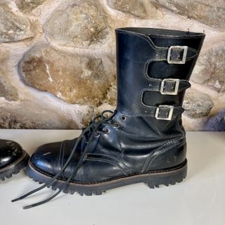 Botas militares Segarra de tres hebillas de segunda mano por 29 EUR en  Madrid en WALLAPOP
