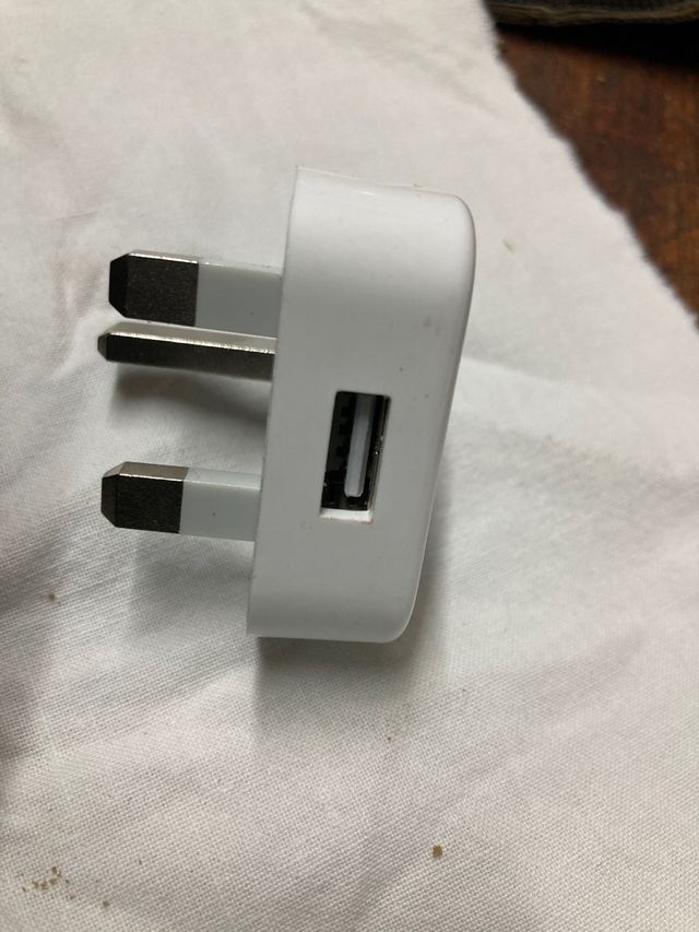 POSSIBILITÀ! adattatore per iPhone (presa inglese).