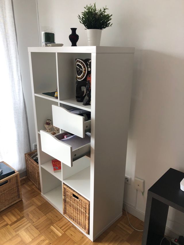 Estantería Kallax Blanca Ikea con Cajones de segunda mano por 49 EUR en