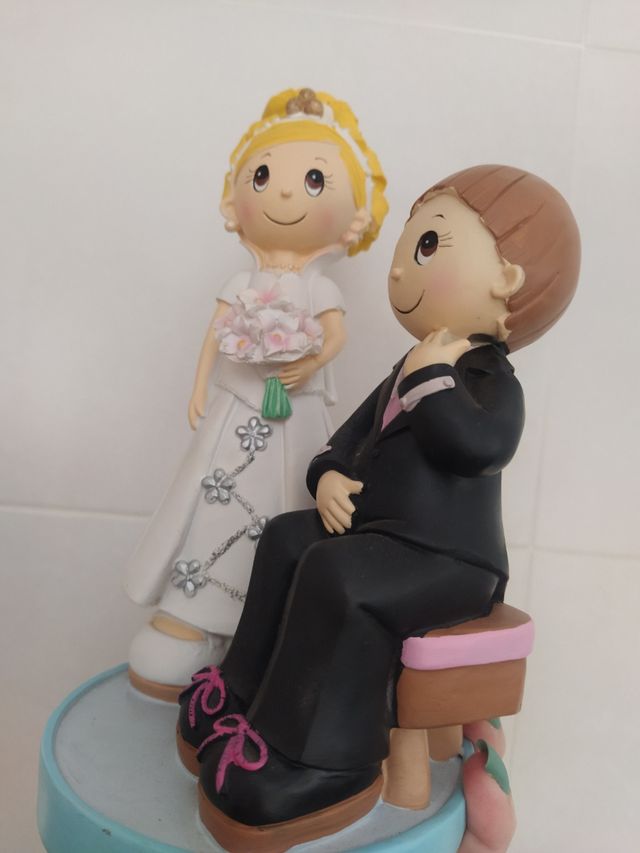 Figura de novios de boda