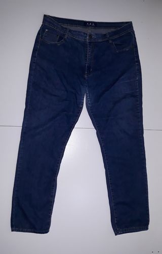 PANTALONES VAQUEROS grandes\\/ talla 50 de segunda mano por 2,5 EUR en  Valencia en WALLAPOP