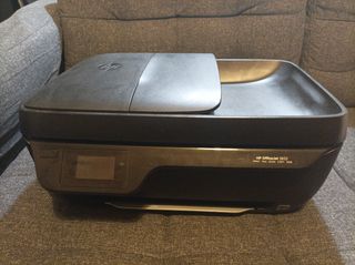 Impresora HP Officejet 3832 + 3 cartuchos de segunda mano por 55 EUR en  Madrid en WALLAPOP