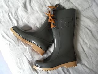 Botas Agua See By CHLOE de segunda mano por 50 EUR en Elche en WALLAPOP