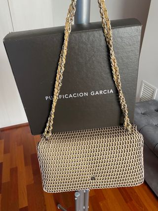 Purificación García Bolso Bandolera de Fiesta de segunda mano por 79 EUR en  Barcelona en WALLAPOP
