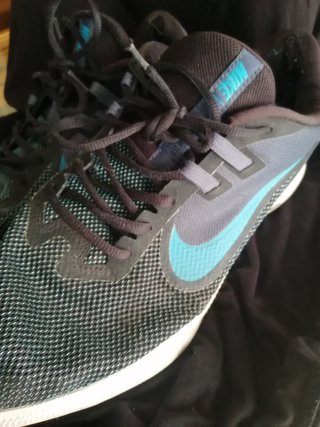 ZAPATILLAS NIKE RUNNING, NUMERO 45 de segunda mano por 45 EUR en Valdepeñas  en WALLAPOP