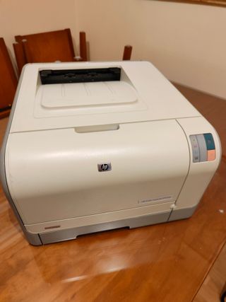 Impresora HP Color Laserjet CP1215 de segunda mano por 30 EUR en Rubí en  WALLAPOP