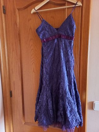 Vestido fiesta de segunda mano por 10 EUR en Mollet del Vallès en WALLAPOP