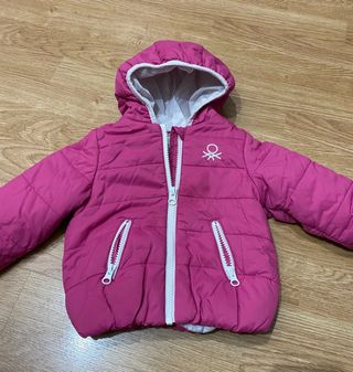 Abrigo bebé Benetton 9-12 meses de segunda mano por 15 EUR en Móstoles en  WALLAPOP