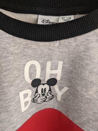 Sudadera Mickey de Primark de segunda mano por 6 EUR en Arroyo de la  Encomienda en WALLAPOP