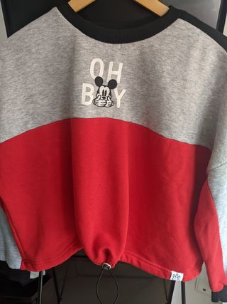 Sudadera Mickey de Primark de segunda mano por 6 EUR en Arroyo de la  Encomienda en WALLAPOP