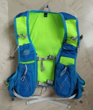 Mochila hidratación running de segunda mano en WALLAPOP