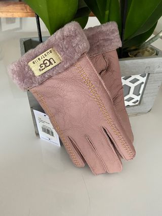 Guantes UGG de segunda mano en WALLAPOP