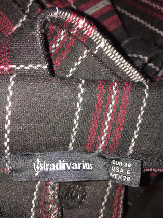 Leggings de cuadros de Stradivarius. de segunda mano por 6 EUR en Chinchón  en WALLAPOP