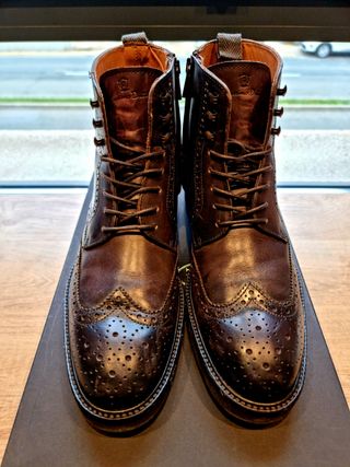 Botas Massimo Dutti picados hombre piel 41 de segunda mano por 65 EUR en  Logroño en WALLAPOP