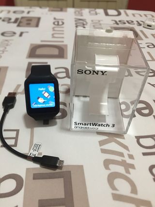 Sony smartwatch 3 de segunda mano por 170 EUR en Sanlúcar la Mayor en  WALLAPOP