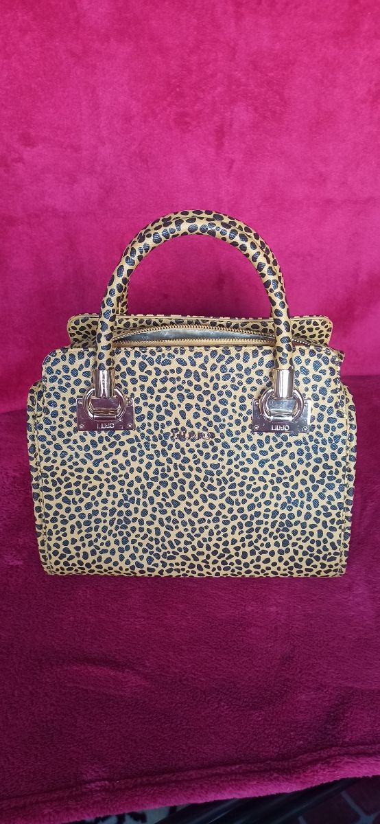 Exclusivo bolso LIU JO