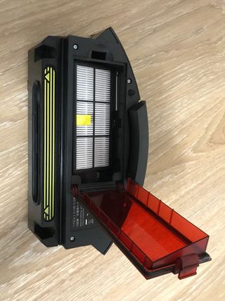Depósito para iRobot Roomba 800\\/900 NUEVO de segunda mano por 40 EUR en  Torrejón de Ardoz en WALLAPOP