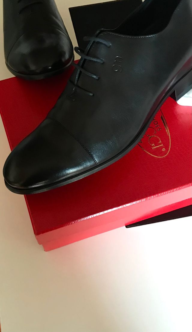 Scarpa italiana in pelle con cinturini da 12 cm