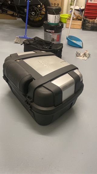 Maletas ktm 1090 de segunda mano por 170 EUR en Vinyols i els Arcs en  WALLAPOP