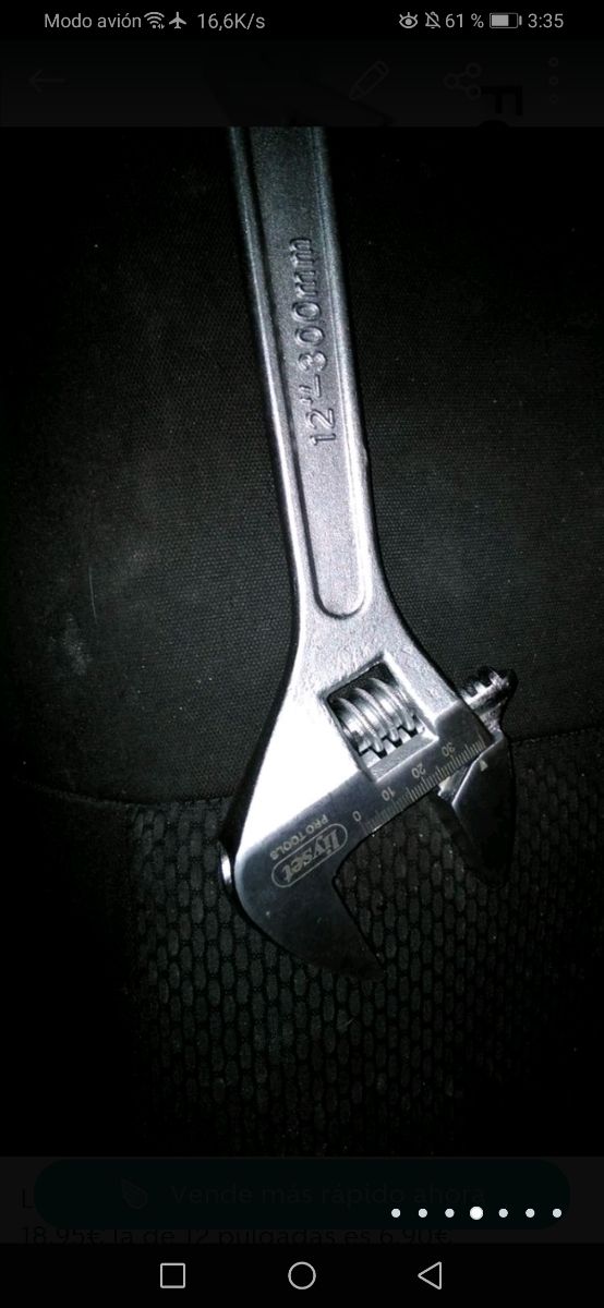 Llave inglesa 10" (5,90) y 12 pulgadas 6,90€