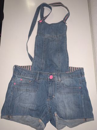 Mono\\/Peto vaquero Mujer Bershka, talla S de segunda mano por 2 EUR en  Almendralejo en WALLAPOP