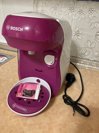 Cafetera de cápsulas Bosh de segunda mano por 30 EUR en Santiponce en  WALLAPOP