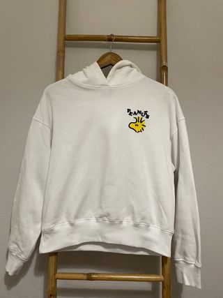 Sudadera SNOOPY by ZARA de segunda mano por 10 EUR en Santander en WALLAPOP