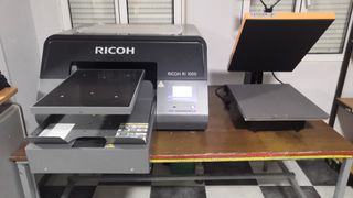 Impresora digital textil Ricoh Ri 1000 de segunda mano por 11.700 EUR en  Jerez de los Caballeros en WALLAPOP