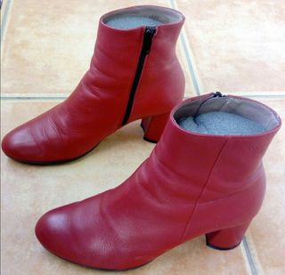 Botines rojos Wonders n° 39 de segunda mano por 35 EUR en Móstoles en  WALLAPOP