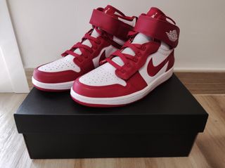 Nike Air Jordan 1 Hi Flyease - Talla 42 de segunda mano por 180 EUR en  Alcalá de Guadaíra en WALLAPOP
