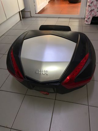 Baul Maleta givi v47 monokey system de segunda mano por 100 EUR en Barbera  del Valles en WALLAPOP