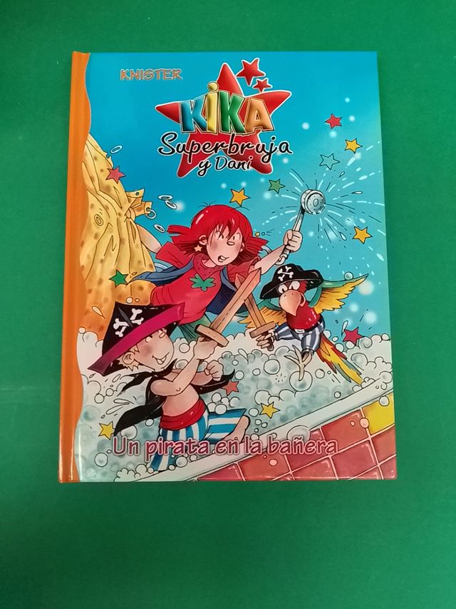 Kika Superbruja y Dani. Un pirata en la bañera.