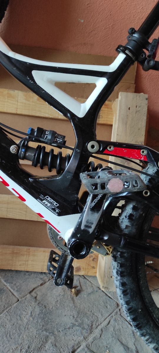 SPECIALIZED DEMO 8 FSR II