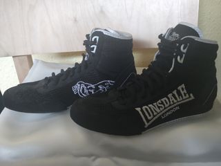 BOTAS BOXEO LONSDALE. SIN ESTRENAR. T. 38. 29 EURO de segunda mano por 29  EUR en Getxo en WALLAPOP