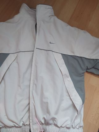 Chandal nike Reflectante de segunda mano por 15 EUR en Granada en WALLAPOP