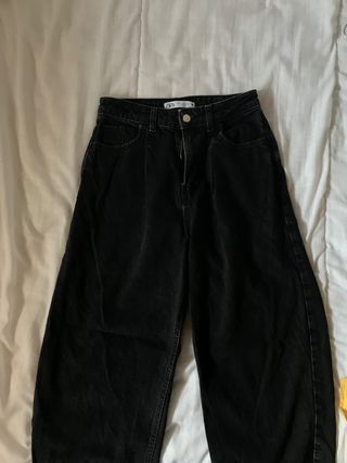 Pantalón slouchy ZARA - Comprar en HERA MARCHEGIANI
