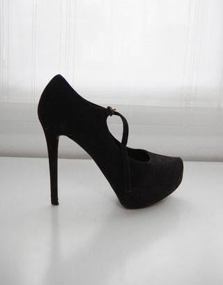 Zapatos negros tacón plataforma de segunda mano por 8,99 EUR en Madrid en  WALLAPOP
