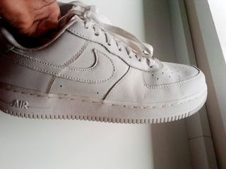 Nike Air Force 1 como nueva talla numero 42 de segunda mano por 50 EUR en  Madrid en WALLAPOP