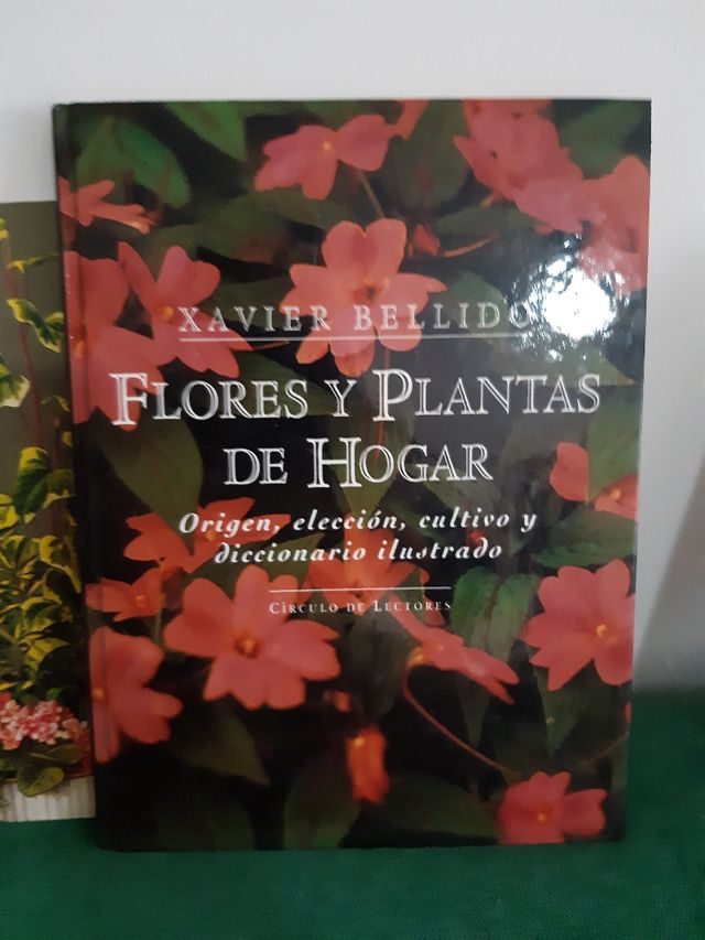 libros de plantas y huerto