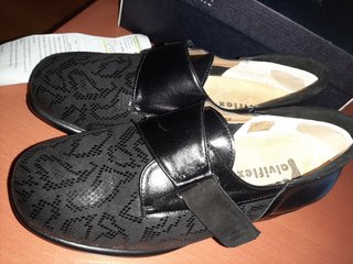 Zapatos ortopedicos señora de segunda mano por 79 EUR en Madrid en WALLAPOP