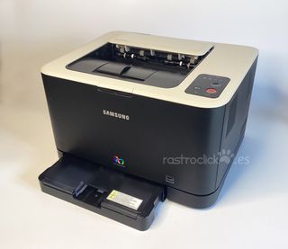Impresora Láser a color Samsung CLP-325 de segunda mano por 80 EUR en  Almócita en WALLAPOP