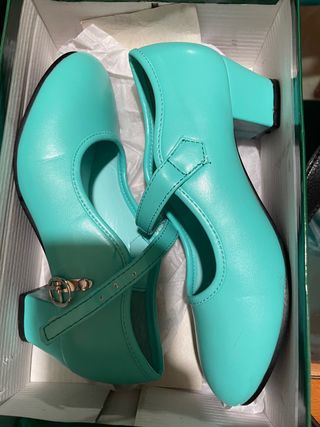 Tacones Flamenca niña 32 verde agua de segunda mano por 15 EUR en Sevilla  en WALLAPOP