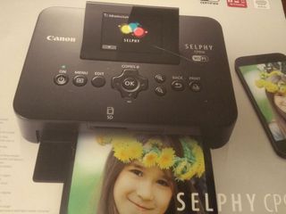 Impresora Canon Selphy CP910 de segunda mano por 80 EUR en Barcelona en  WALLAPOP