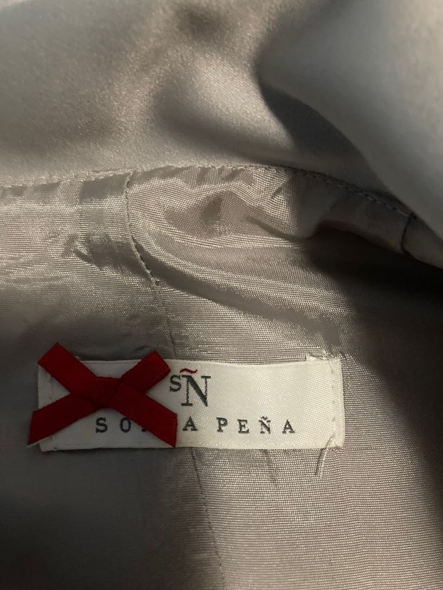 Vestido encaje plateado