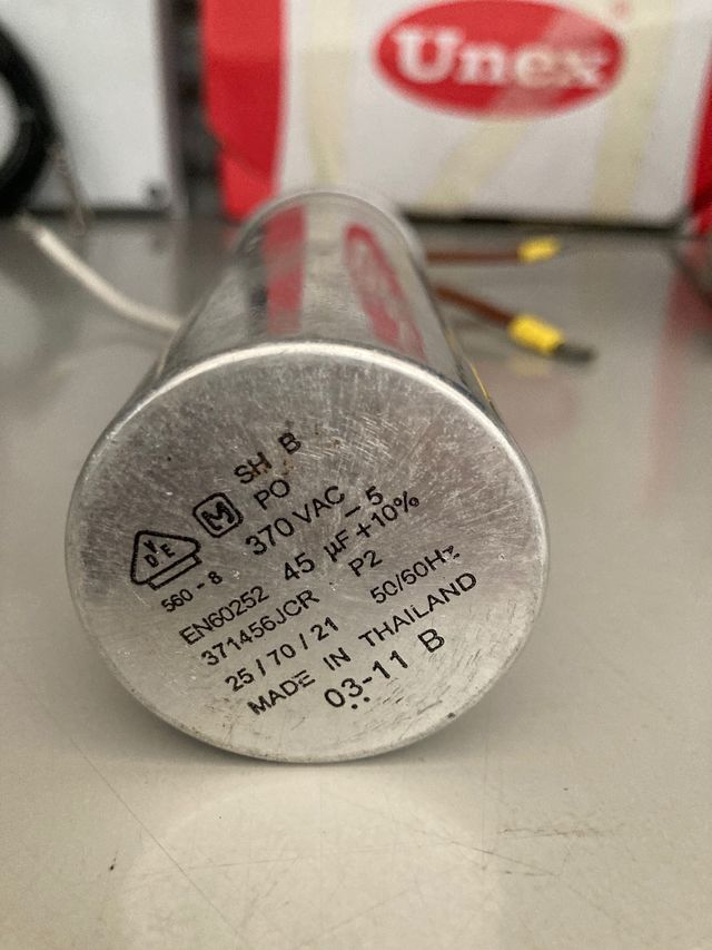 Condensador eléctrico 